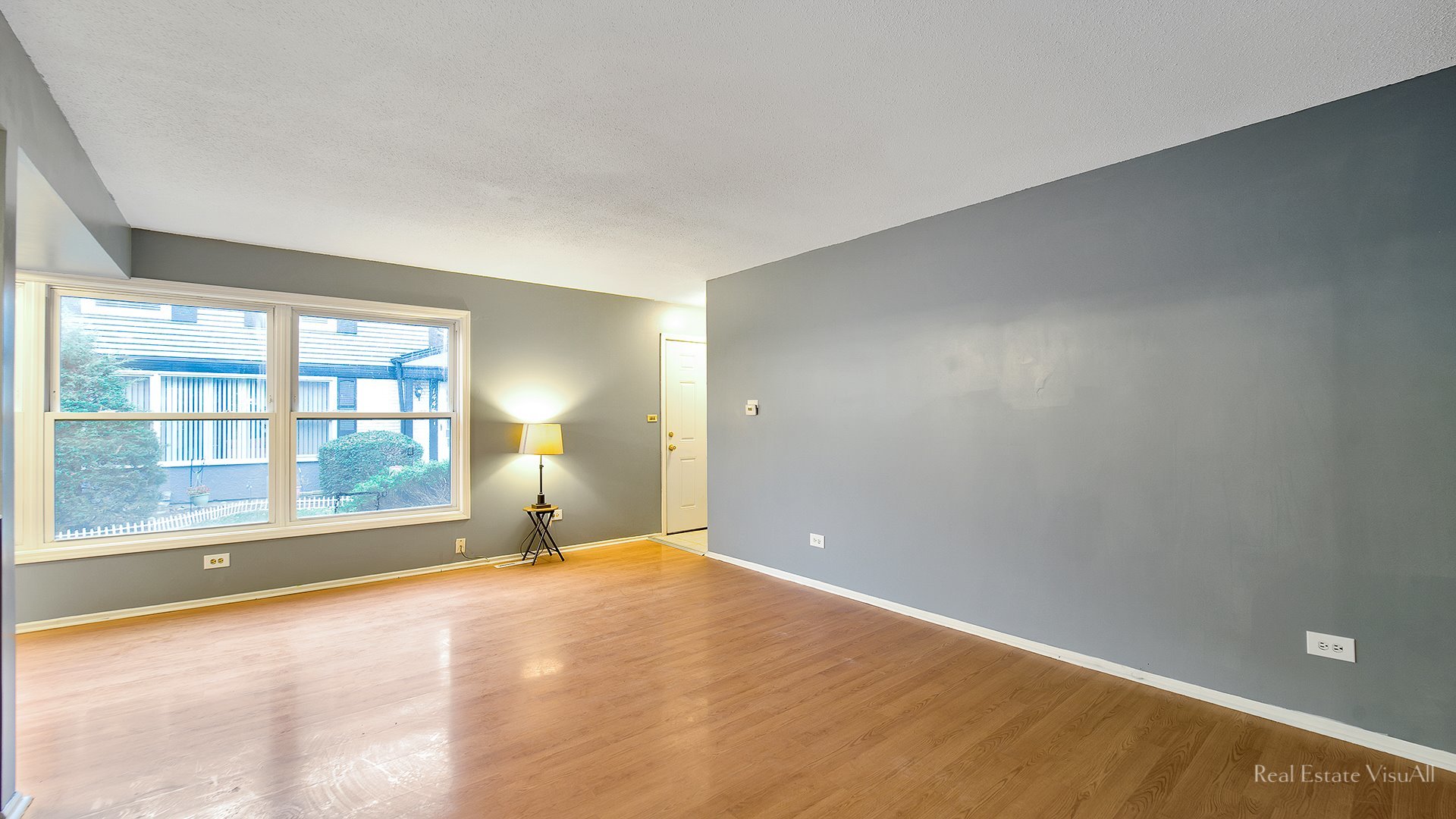 1452 Inverrary Lane Deerfield, IL 60015 - Photo 4 of 16 a view of an empty room with a window
