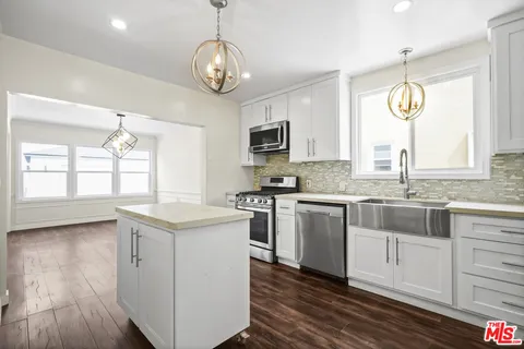 $1,254,000 | 5735 Bowesfield Street, Los Angeles, CA 90016