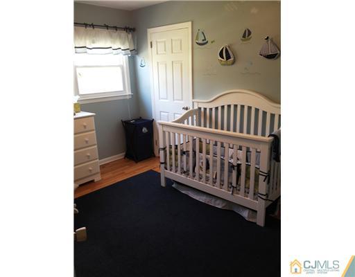 11 Kevin Road East Brunswick, NJ 08816 - Photo 7 of 15 Gallery Image 7