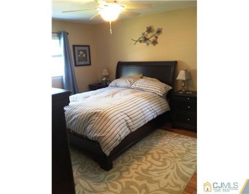 11 Kevin Road East Brunswick, NJ 08816 - Photo 8 of 15 Gallery Image 8