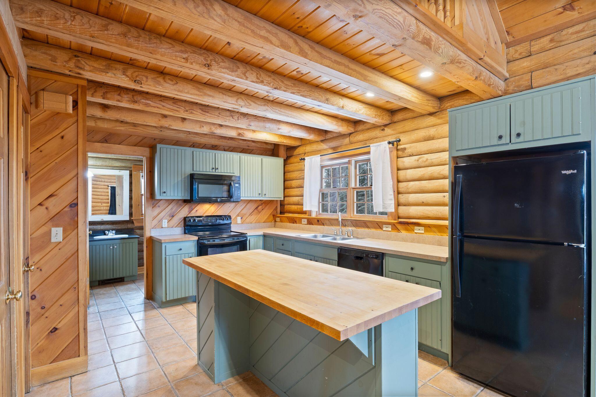 186 Falmouth Road Windham, ME 04062 - Photo 12 of 28 186_Falmouth_Rd_09