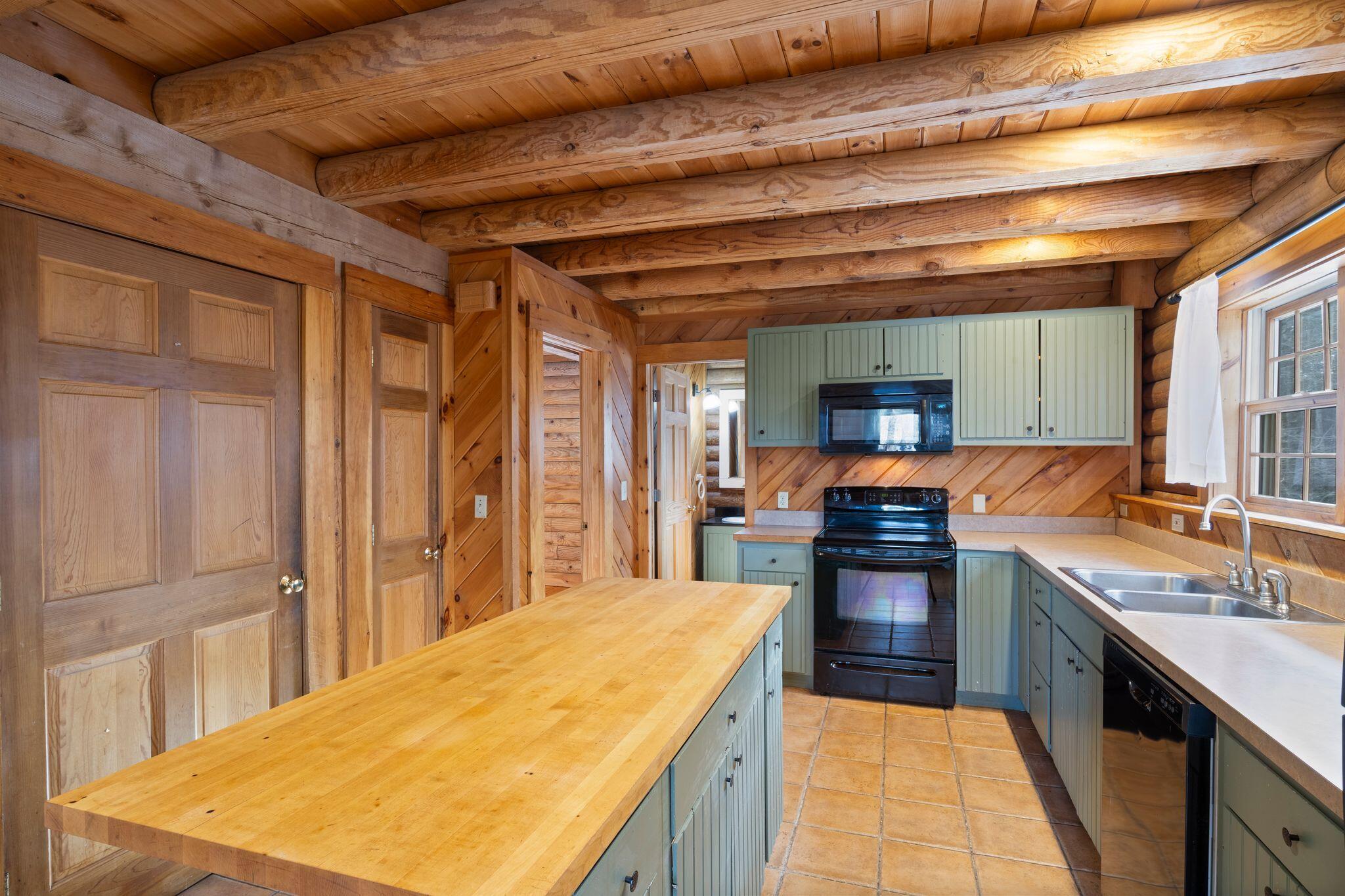 186 Falmouth Road Windham, ME 04062 - Photo 15 of 28 186_Falmouth_Rd_12