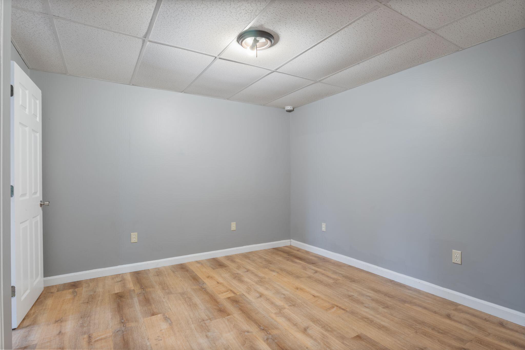 186 Falmouth Road Windham, ME 04062 - Photo 25 of 28 186_Falmouth_Rd_22