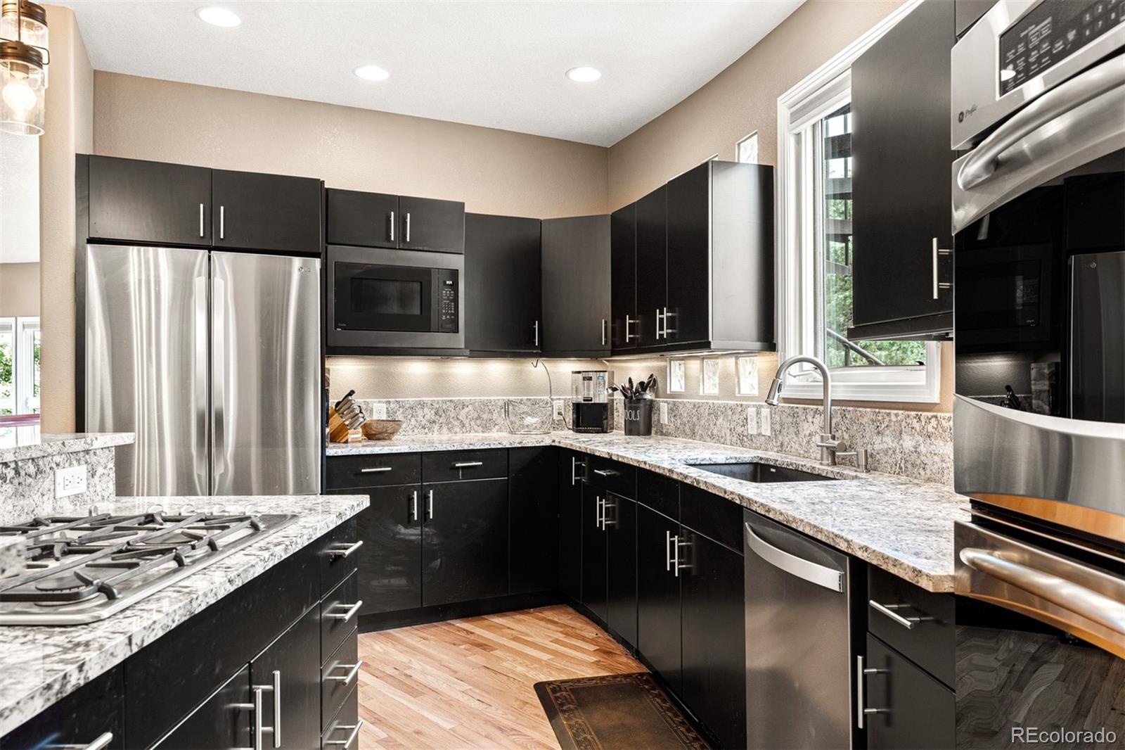 16525 Wild Berry Road Morrison, CO 80465 - Photo 13 of 40