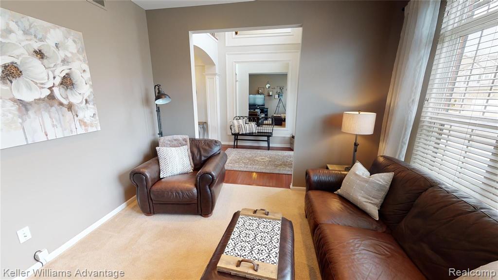 27303 Victoria Road Novi, MI 48374 - Photo 6 of 72