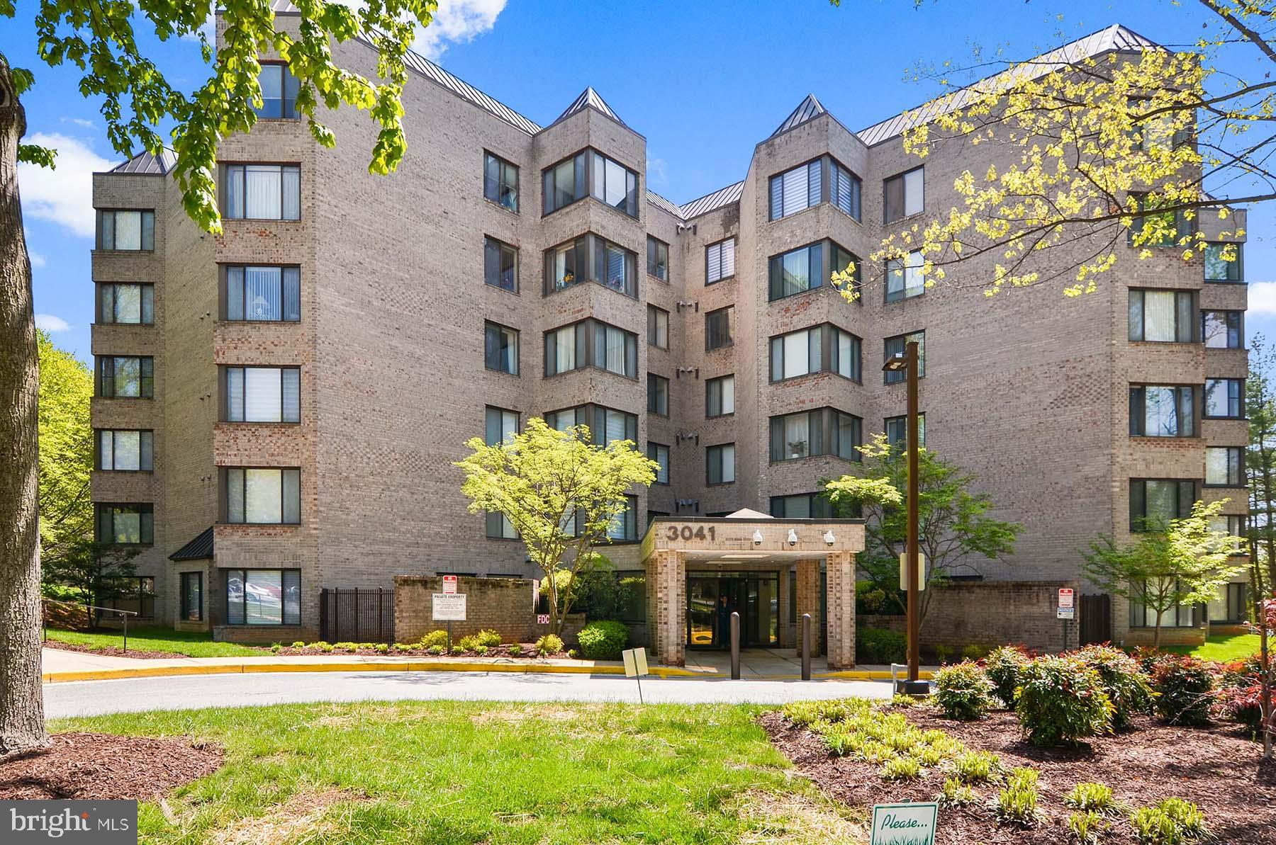 3041 Fallstaff Road, Unit 604D Baltimore, MD 21209 - Photo 1 of 27