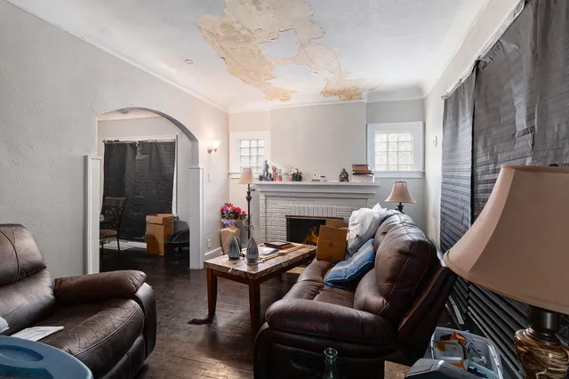 $109,900 | 4618 Alter Road, Detroit, MI 48215