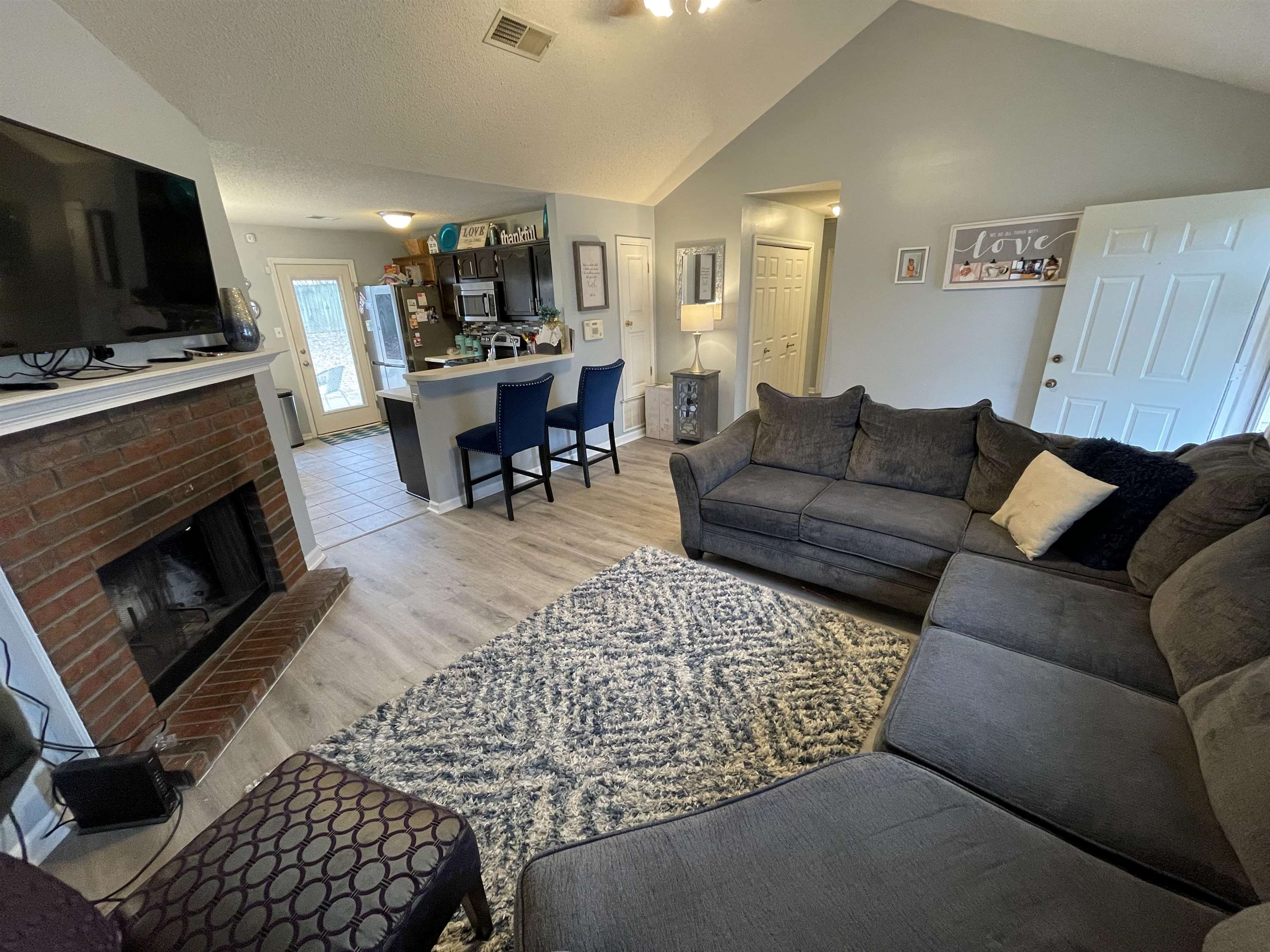 6895 Lagrange Hill Road Cordova, TN 38018 - Photo 6 of 25 Gallery Image 6