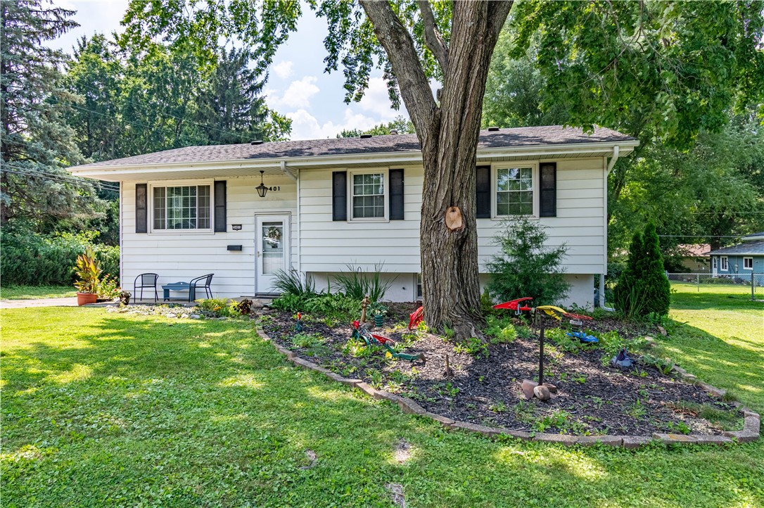 3401 North Christine Drive Decatur, IL 62526 - Photo 1 of 31 Gallery Image 1