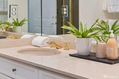$1,470,000 | 1340 Clay Street, Unit 404, San Francisco, CA 94109