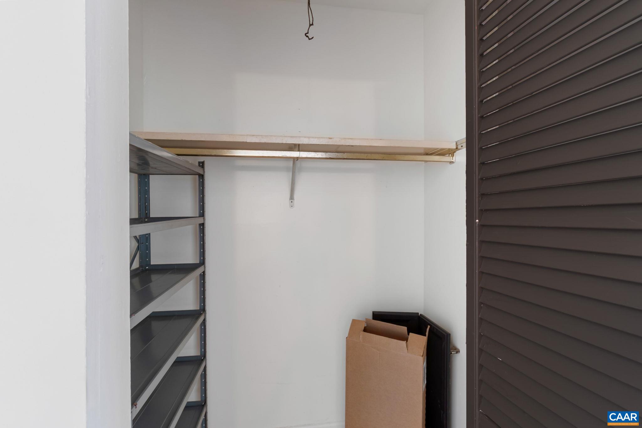 2527 Hydraulic Road, Unit 38 Charlottesville, VA 22901 - Photo 14 of 27