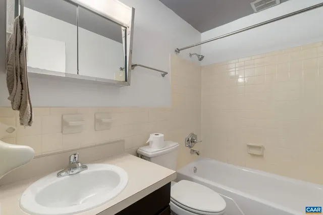 $209,000 | 2527 Hydraulic Road, Unit 38, Charlottesville, VA 22901