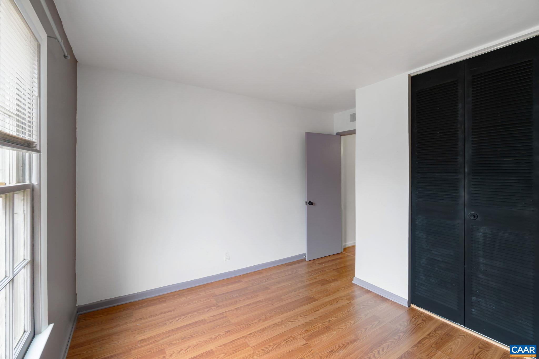 2527 Hydraulic Road, Unit 38 Charlottesville, VA 22901 - Photo 22 of 27