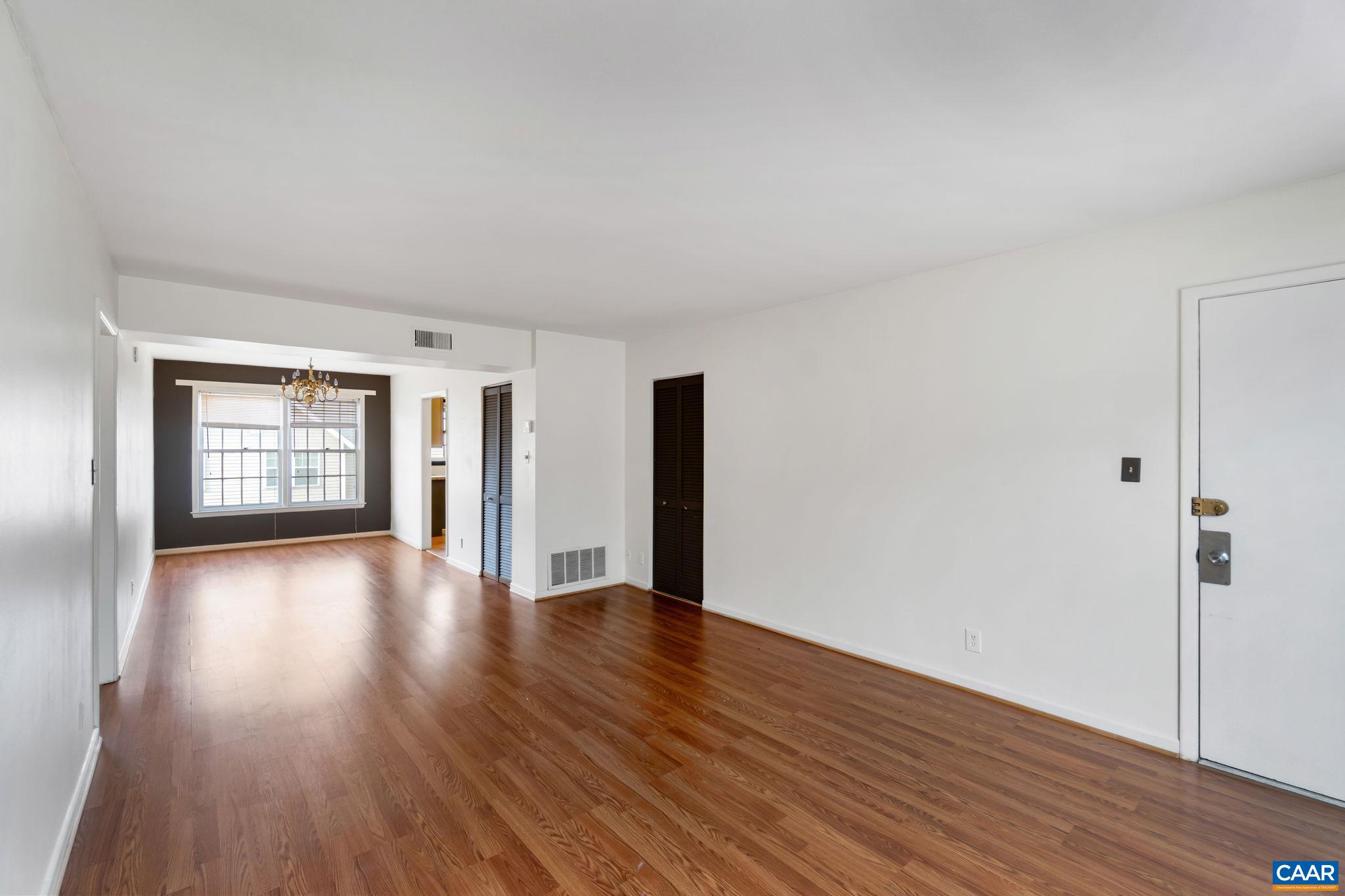 2527 Hydraulic Road, Unit 38 Charlottesville, VA 22901 - Photo 7 of 27