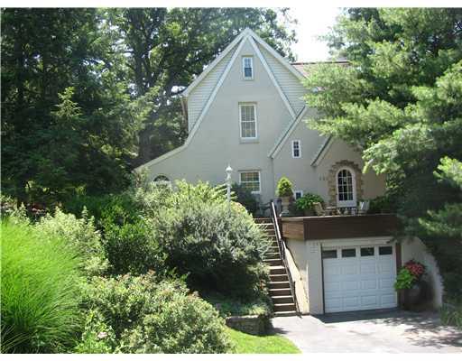 100 Oakhurst Road Pittsburgh, PA 15215 - Photo 1 of 17 Exterior Front. Charming, beautiful home, nestled in O Hara township. Situated on an amazing landscaped,3/4 acre lot. Three bedrooms and 2 full bathrooms and 1 half bath. Easy access to downtown Pittsburgh as well as Oakland. Well maintained.