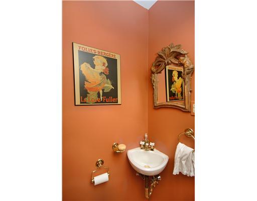 100 Oakhurst Road Pittsburgh, PA 15215 - Photo 10 of 17 Partial Bath.