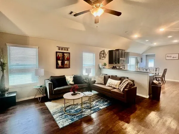 $240,000 | 1510 Spencer Glen Lane, Houston, TX 77073