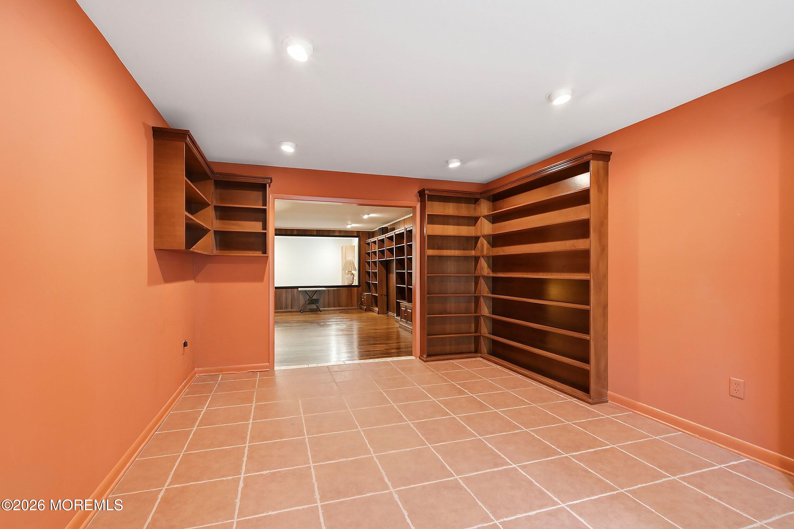 4 Bay Hill Road Leonardo, NJ 07737 - Photo 22 of 40 Den-2