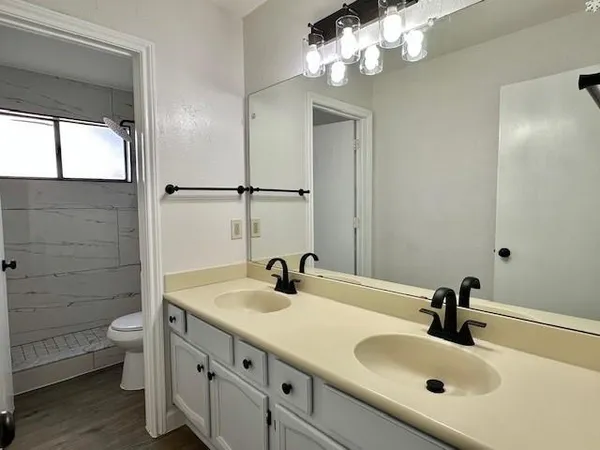$2,500 | 2122 Citation Drive, Arlington, TX 76017