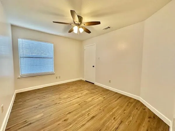 $2,500 | 2122 Citation Drive, Arlington, TX 76017