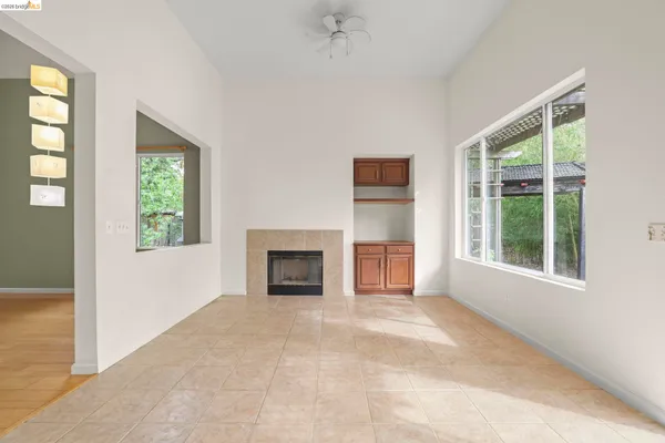 $900,000 | 1129 Brittany Hills Court, Martinez, CA 94553
