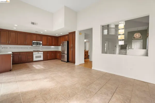 $900,000 | 1129 Brittany Hills Court, Martinez, CA 94553