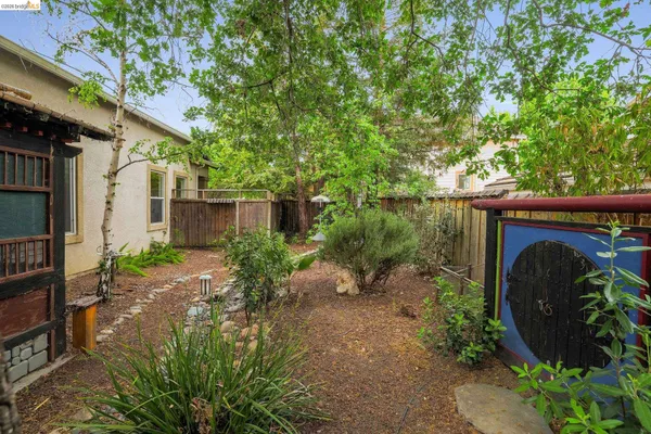 $900,000 | 1129 Brittany Hills Court, Martinez, CA 94553