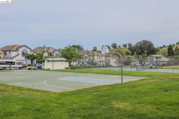 $900,000 | 1129 Brittany Hills Court, Martinez, CA 94553