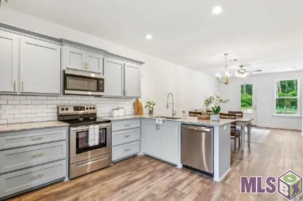 $1,400 | 35980 Cane Market Road, Unit 4D, Denham Springs, LA 70706