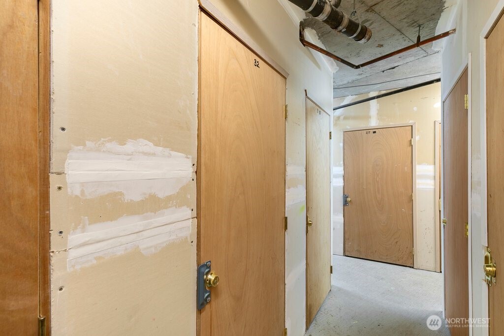 2101 North 55th Street, Unit 201 Seattle, WA 98103 - Photo 18 of 24