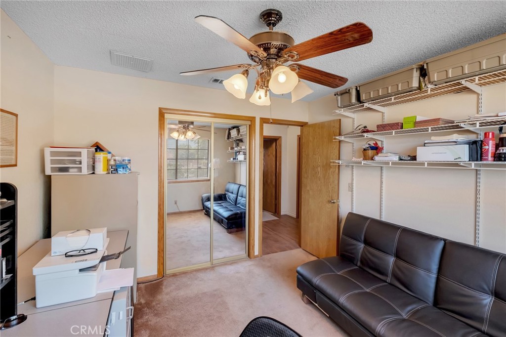 22117 Cholena Road Apple Valley, CA 92307 - Photo 21 of 33