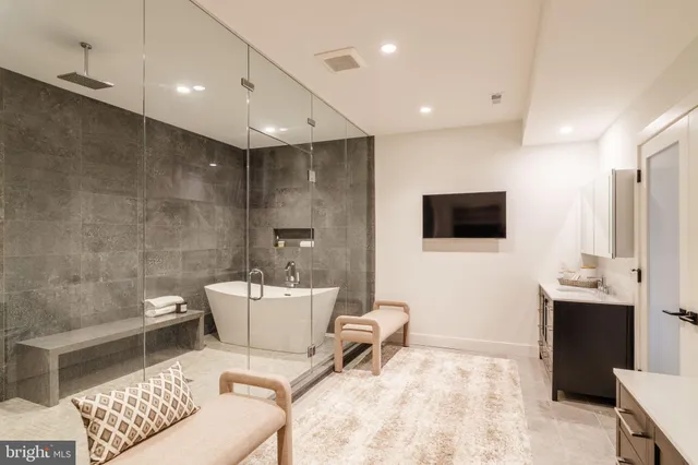 $3,999,999 | 27 West Mechanic Street, New Hope, PA 18938