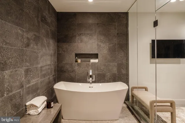 $3,999,999 | 27 West Mechanic Street, New Hope, PA 18938