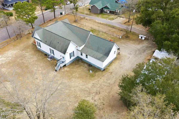 $279,900 | 207 Oak Avenue, Hamlet, NC 28345