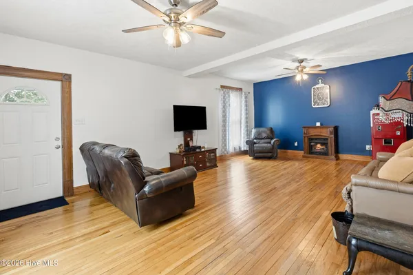 $279,900 | 207 Oak Avenue, Hamlet, NC 28345