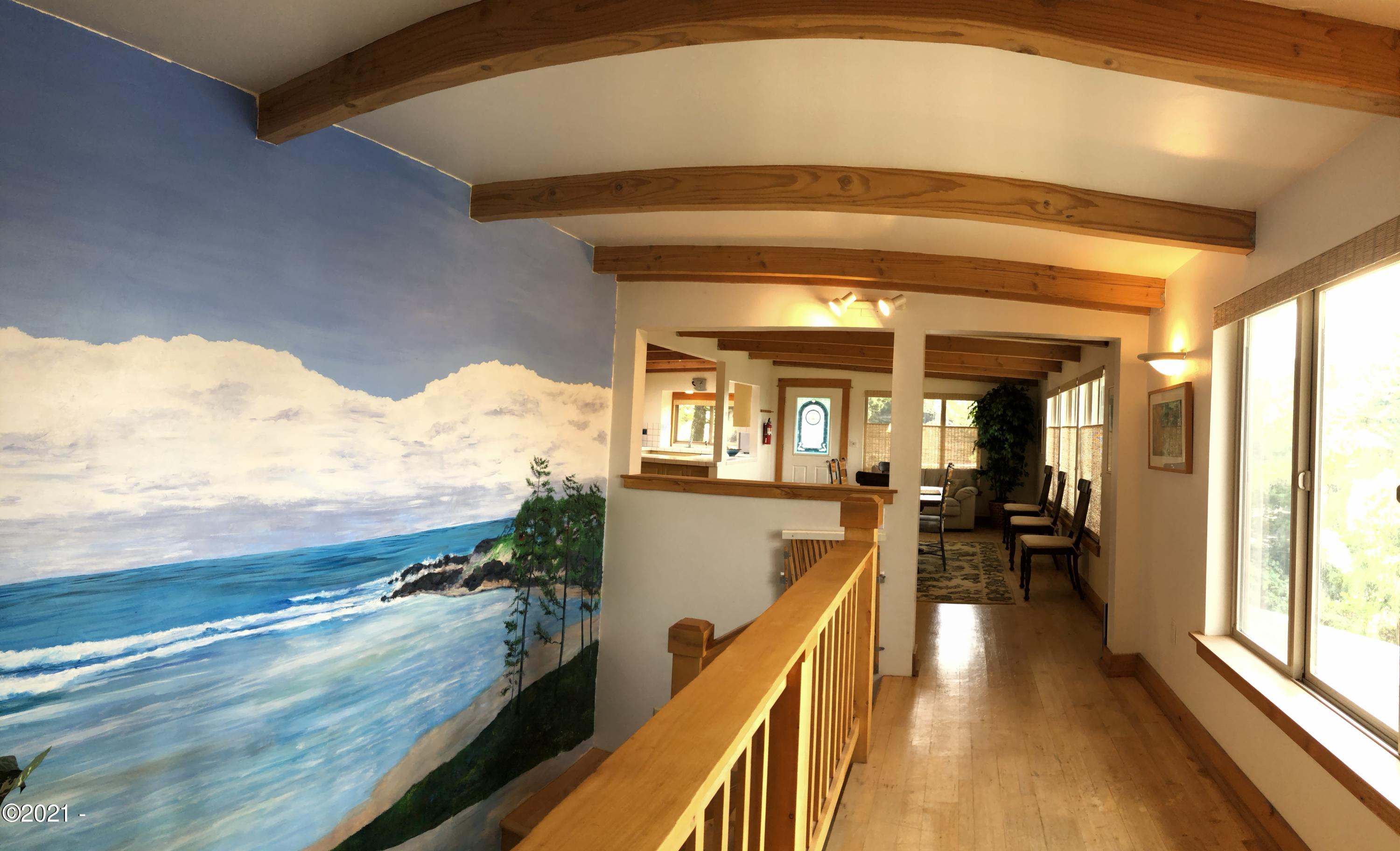 17 Shell Street Yachats, OR 97498 - Photo 16 of 63 Yachats Bay Mural, stairs