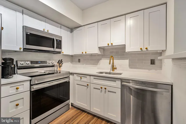 $2,500 | 1001 North Randolph Street, Unit 212, Arlington, VA 22201