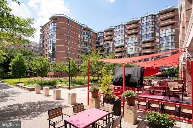 $2,500 | 1001 North Randolph Street, Unit 212, Arlington, VA 22201