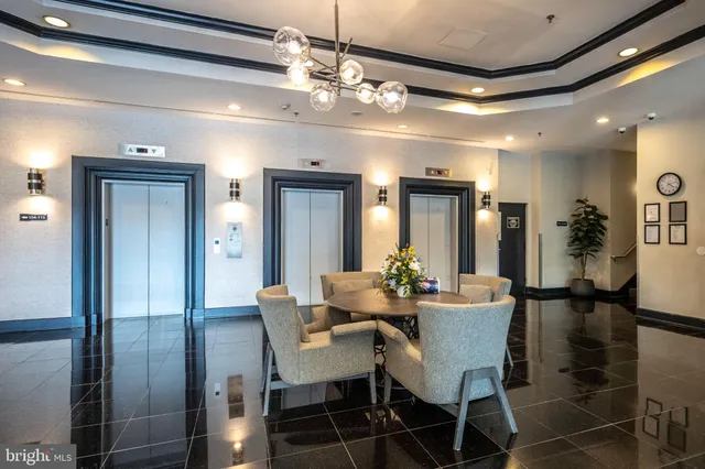 $2,500 | 1001 North Randolph Street, Unit 212, Arlington, VA 22201