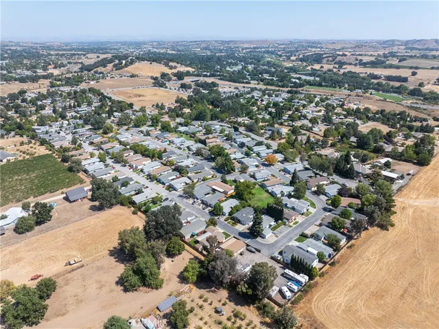 $359,950 | 1220 Bennett Way, Unit 2, Templeton, CA 93465