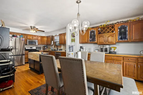 $269,990 | 4304 South Arn Court, Mapleton, IL 61547