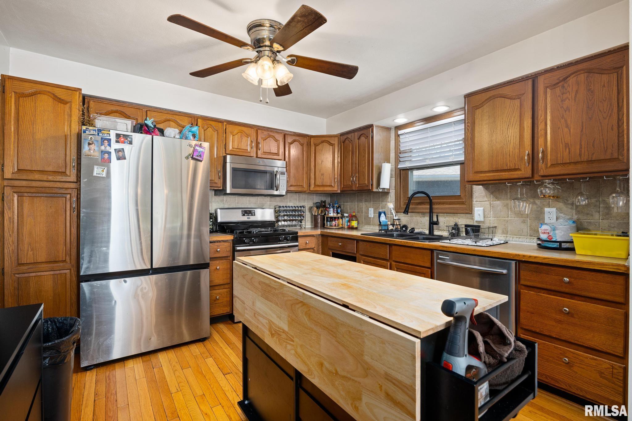 4304 South Arn Court Mapleton, IL 61547 - Photo 15 of 40