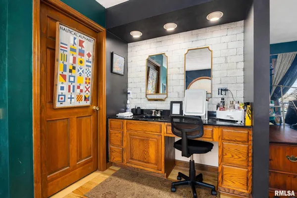 $269,990 | 4304 South Arn Court, Mapleton, IL 61547