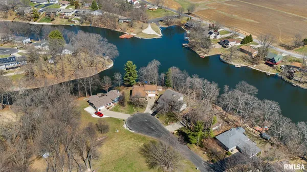 $269,990 | 4304 South Arn Court, Mapleton, IL 61547
