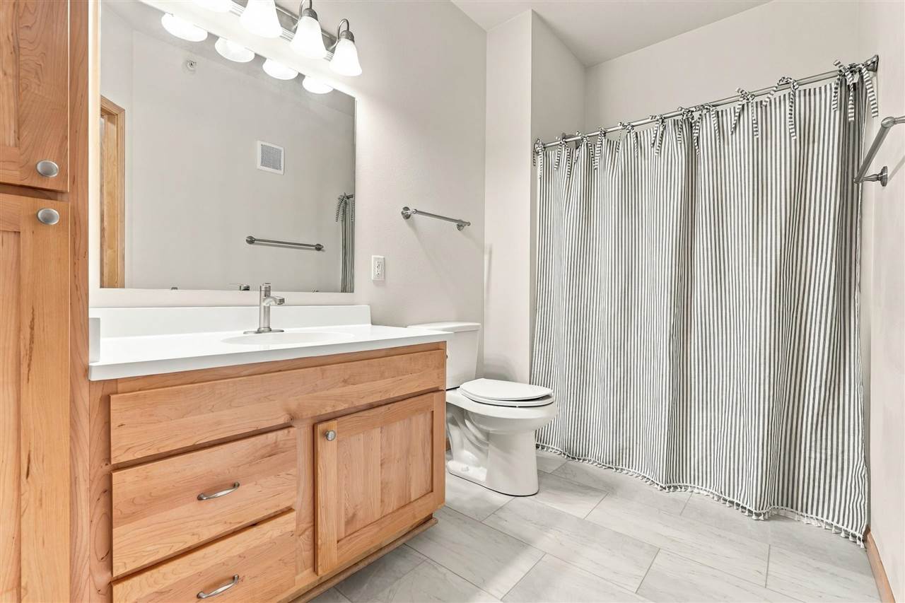 1092 Walnut Avenue, Unit 310 Riverside, IA 52327 - Photo 14 of 25 Gallery Image 14