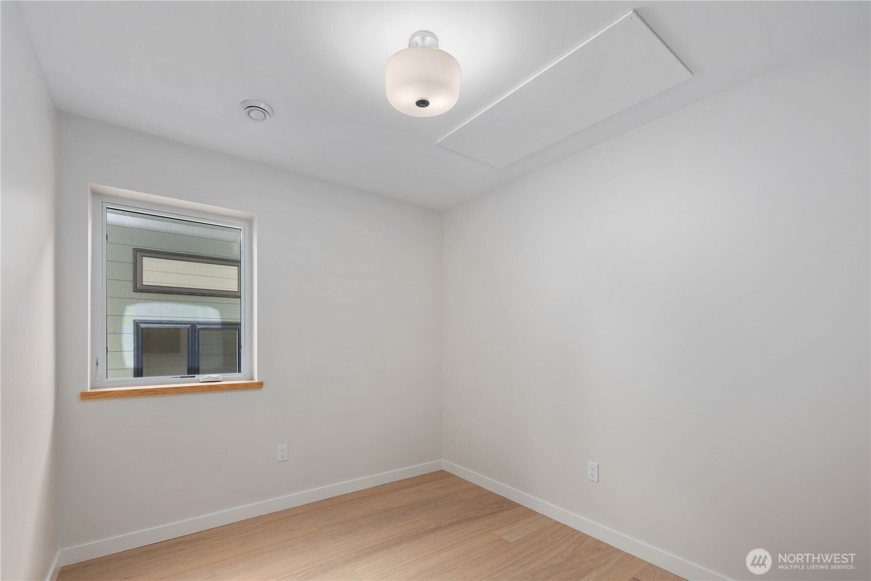 8625 30th Avenue Southwest Seattle, WA 98126 - Photo 23 of 40