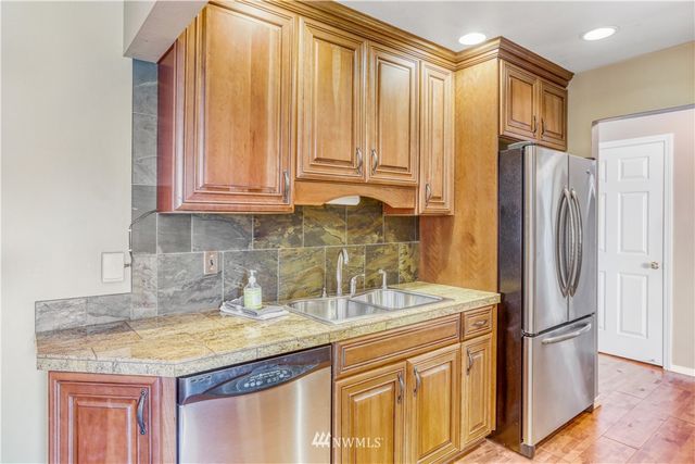 $435,000 | 5021 Ripley Lane North, Unit 102, Renton, WA 98056