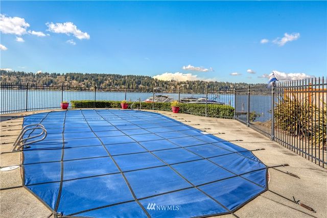 $435,000 | 5021 Ripley Lane North, Unit 102, Renton, WA 98056