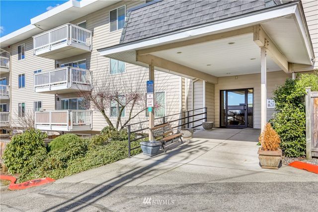 $435,000 | 5021 Ripley Lane North, Unit 102, Renton, WA 98056