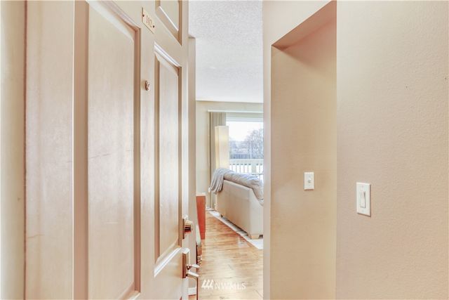 $435,000 | 5021 Ripley Lane North, Unit 102, Renton, WA 98056